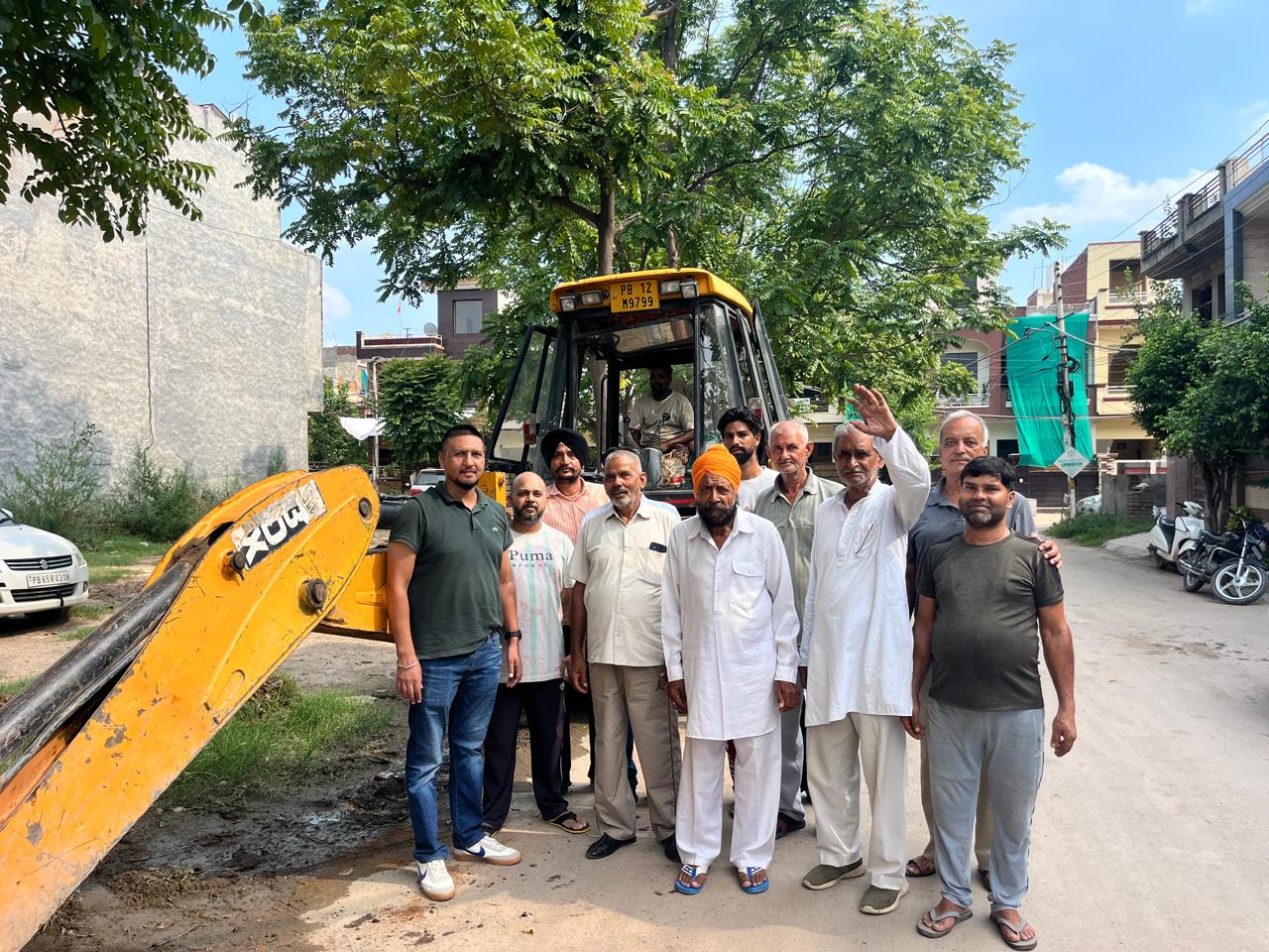 पभात रोड़ पर डाली जा रही है बरसाती पानी की निकासी पाइपलाइन, लोगों को मिलेगी जल भराव से निजात  - Jan Hetaishi